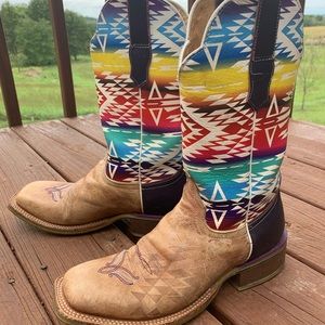 Cinch Edge Boots